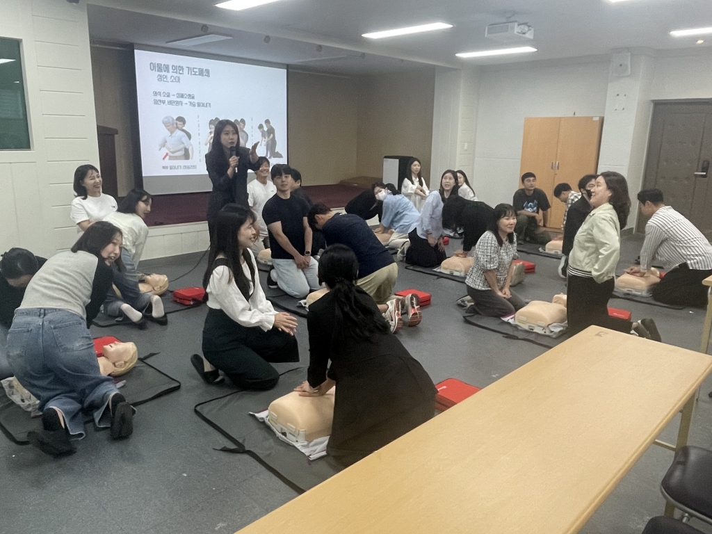 대구**고등학교 교직원 대상 심폐소생술 등 구조 및 응급처치 안전교육
