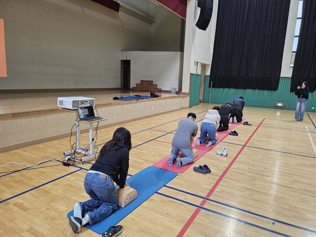 김*진*중학교 교직원 대상 심폐소생술 등 구조 및 응급처치 안전교육