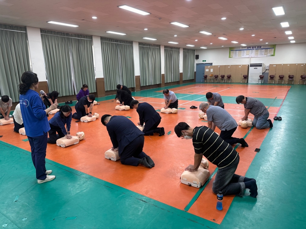 부*경*고등학교 교직원 대상 심폐소생술 등 구조 및 응급처치 안전교육